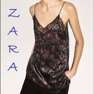 ⭕️3 for $15 | Zara floral velvet tank small